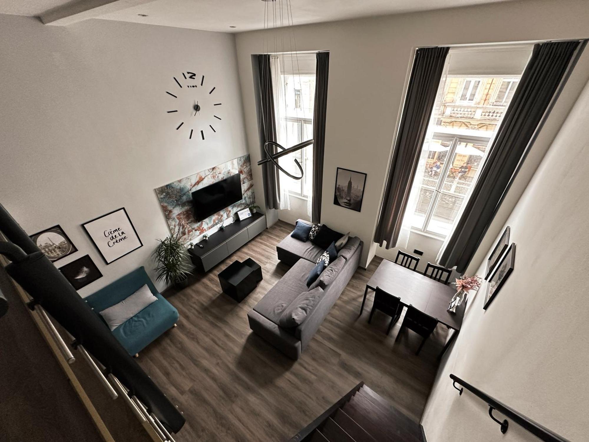 Contemporary Jindrisska Apartment Praga Exterior foto